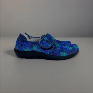 Alegria Women Slippers Shoes Blue Floral Size 41